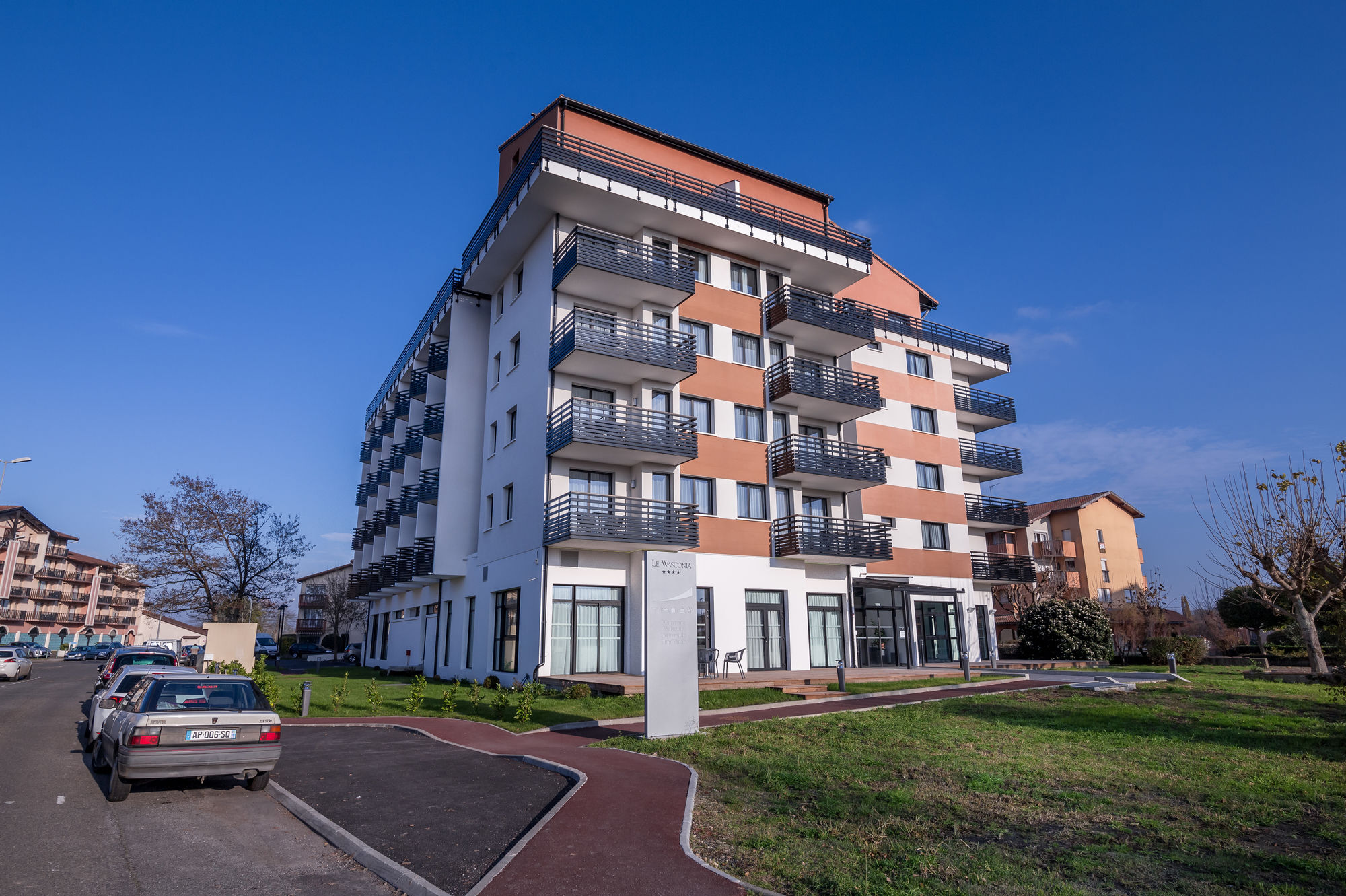 Фото 214564228664