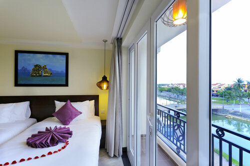 Внешний вид отеля River Suites Hoi An Hotel в Дананге, фото 4