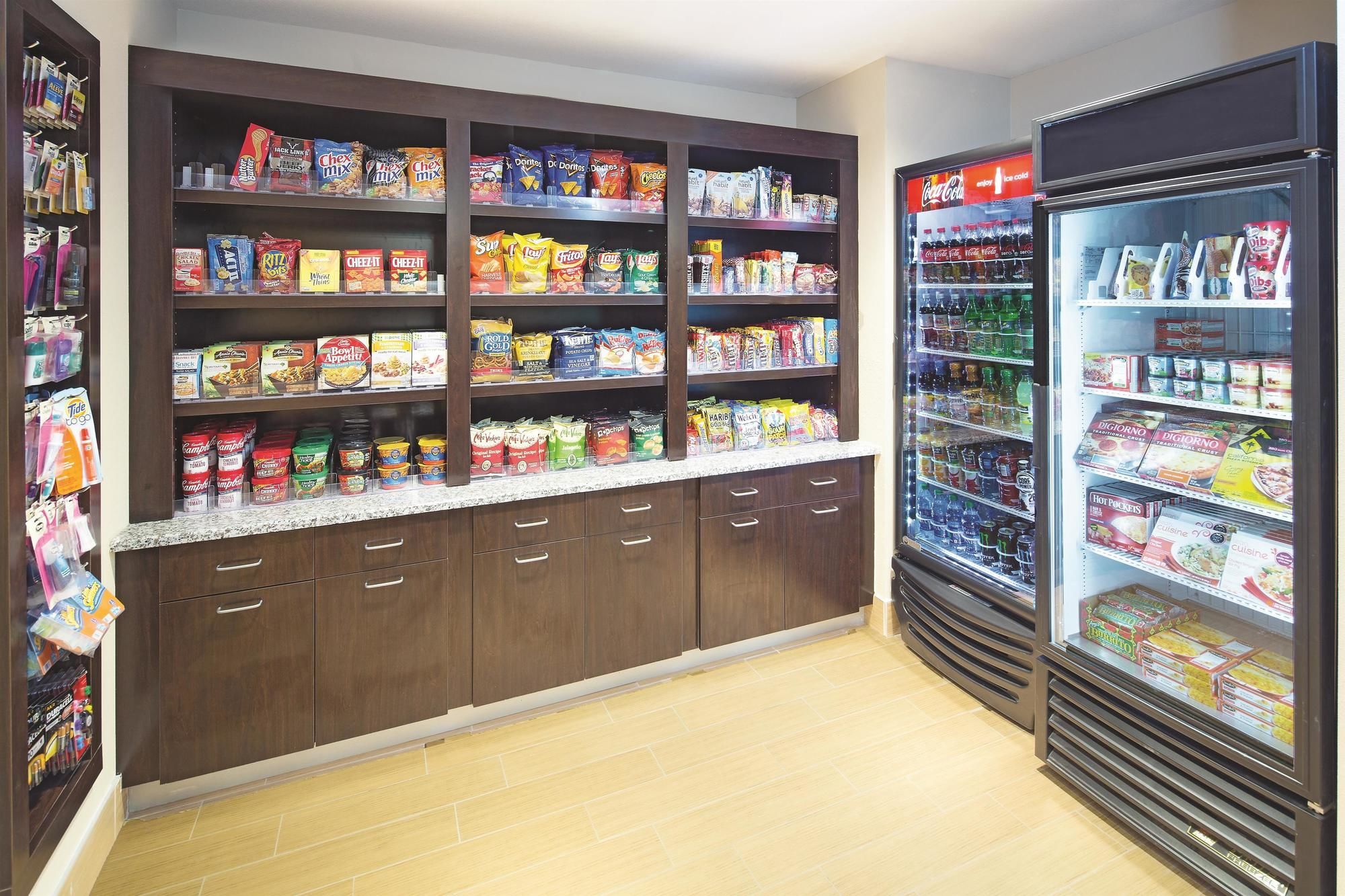 Фото La Quinta Inn & Suites by Wyndham Ocean City