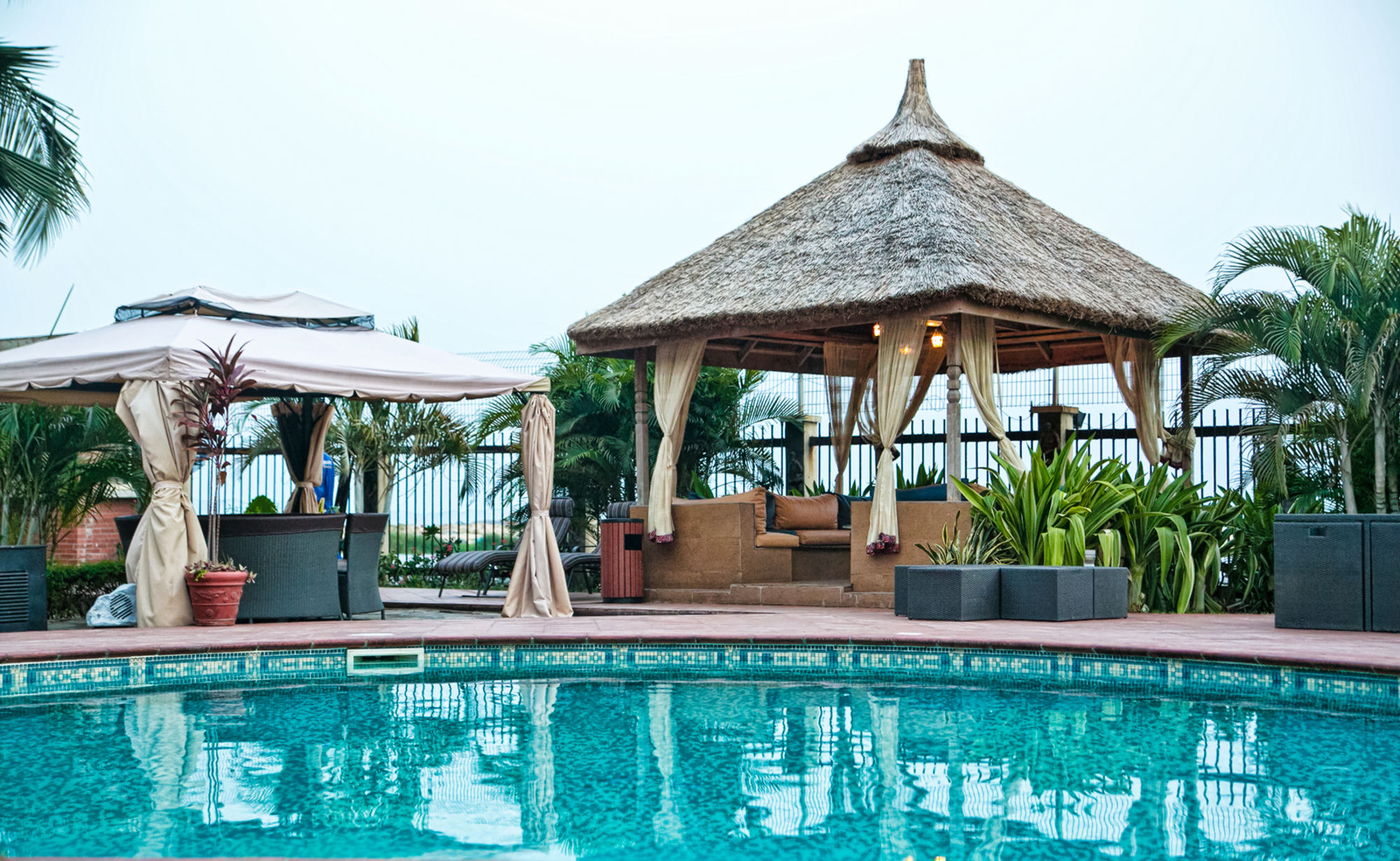 Фото Hotel Bon Voyage