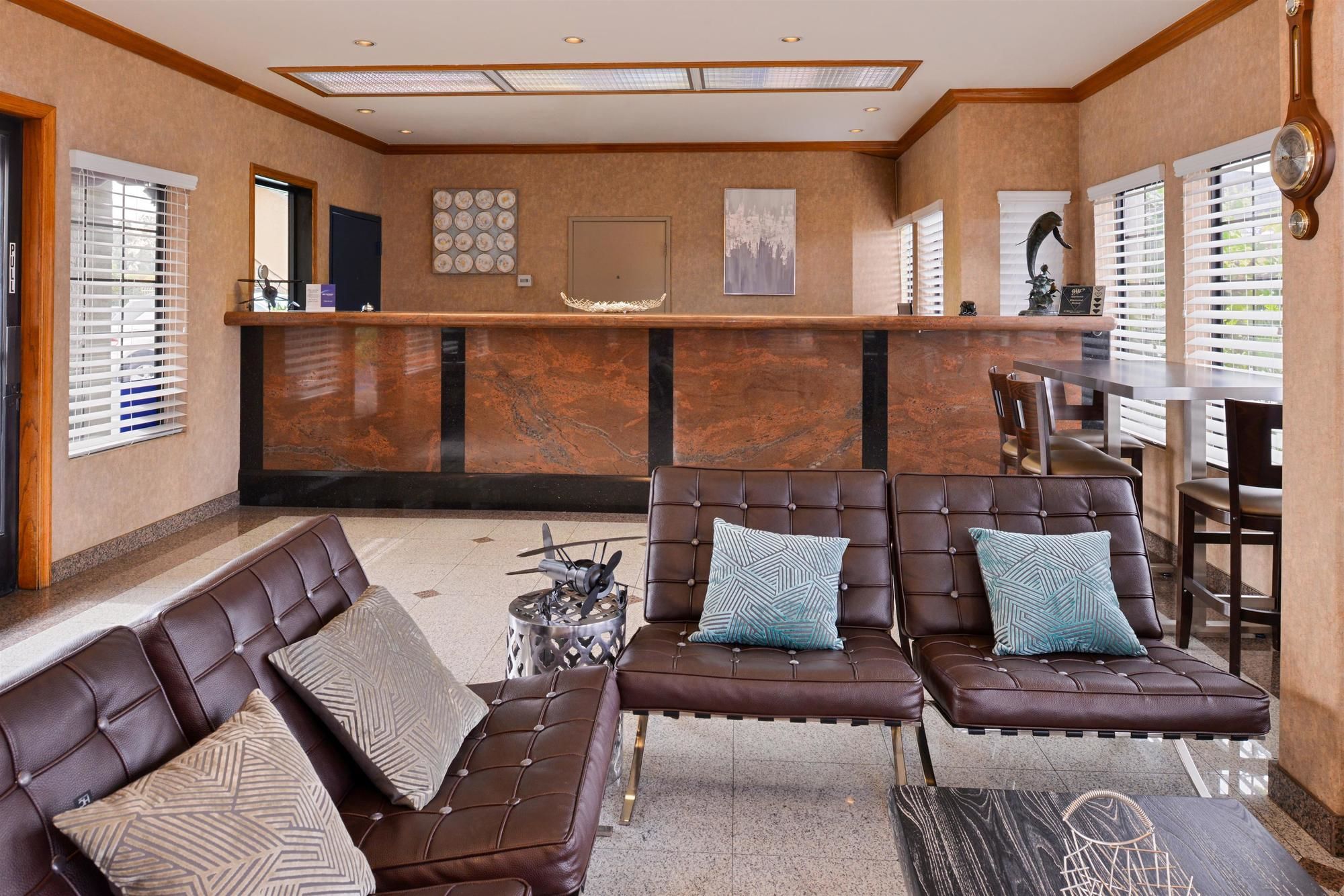 Фото Best Western Airpark Hotel-Los Angeles Lax Airport