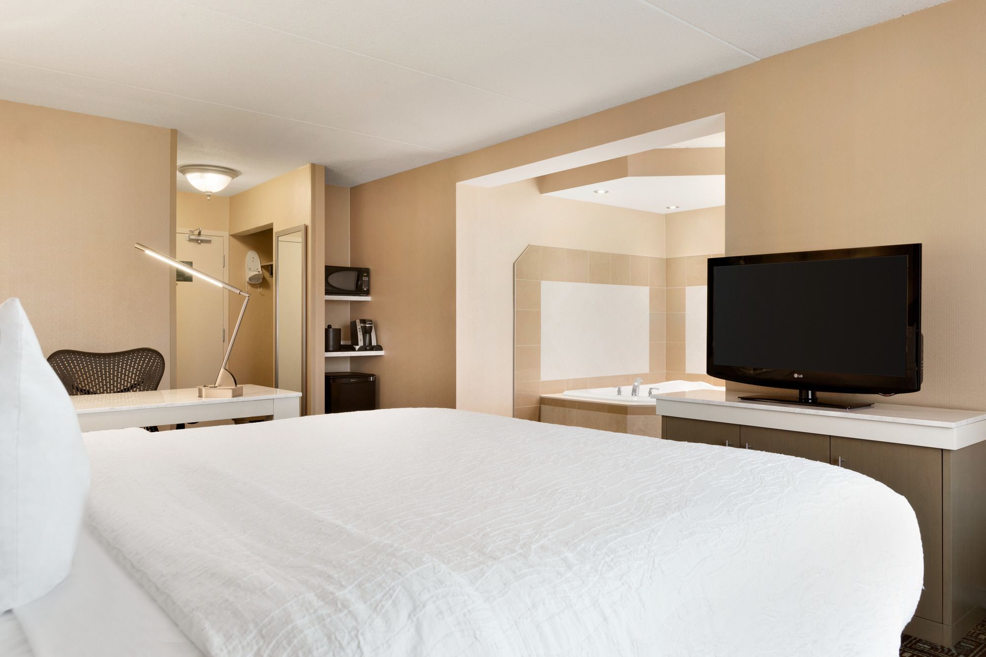 Фото Hilton Garden Inn Niagara-On-The-Lake