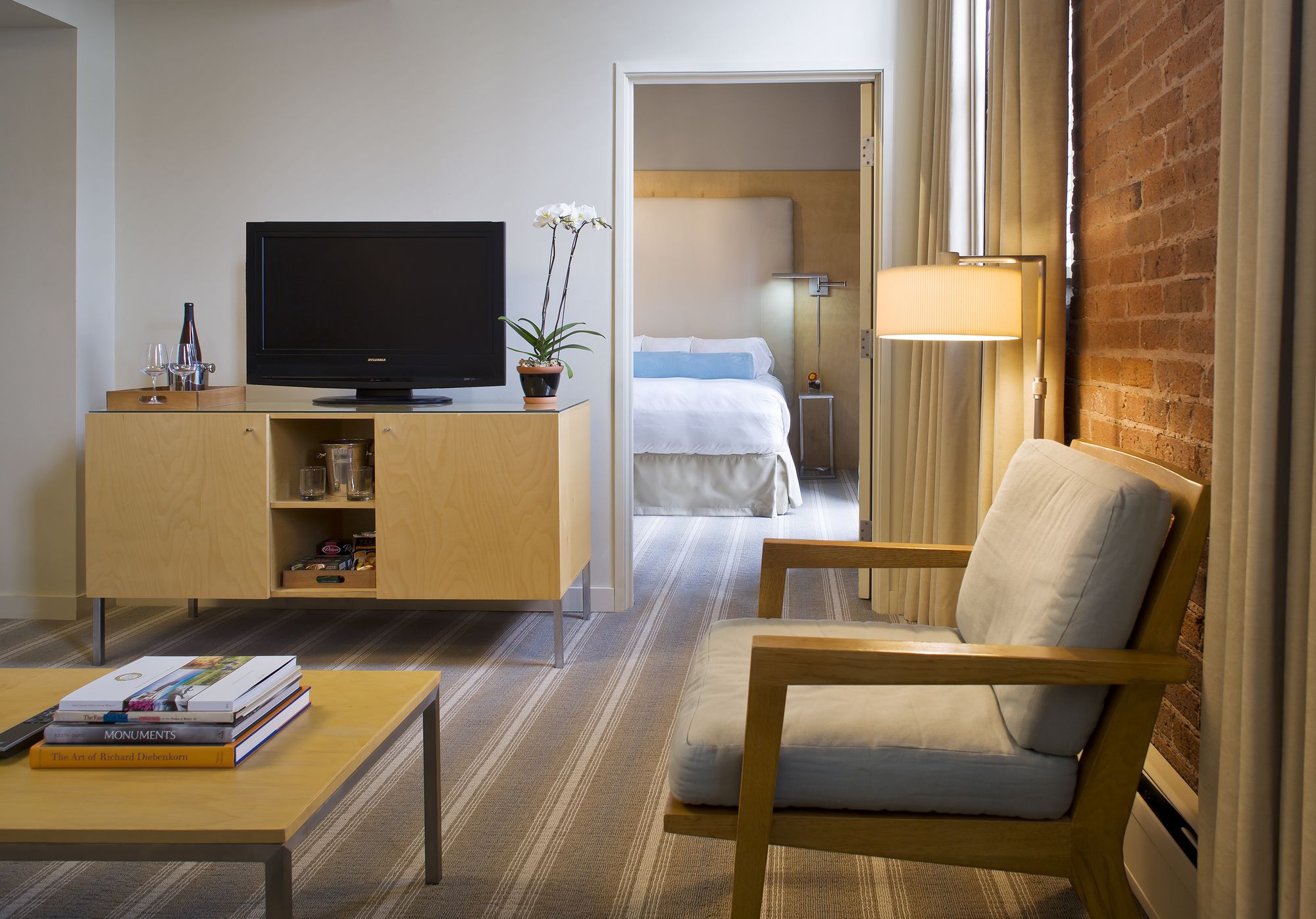 Фото Mill Street Inn