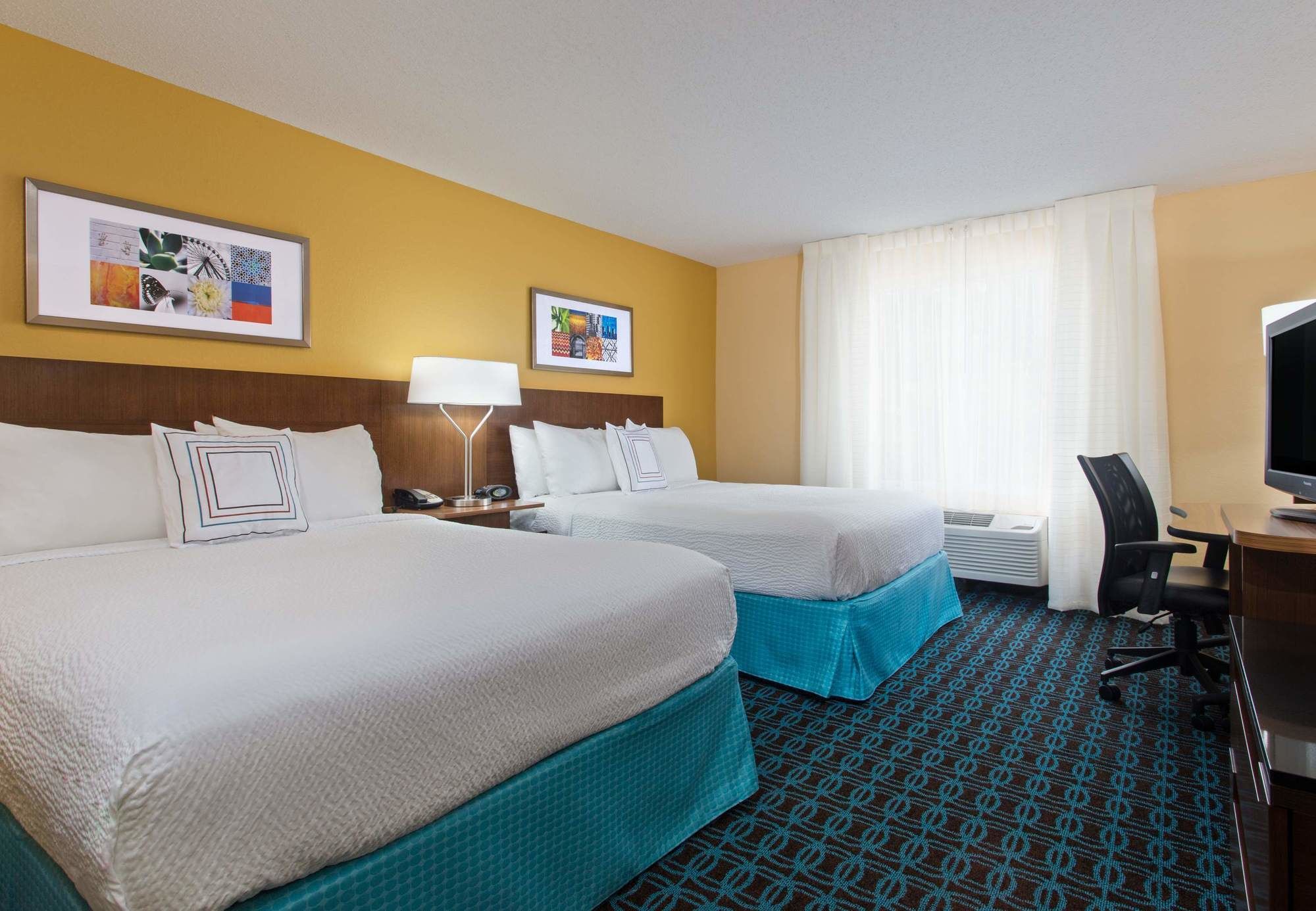 Фото Fairfield Inn and Suites by Marriott Tampa Brandon