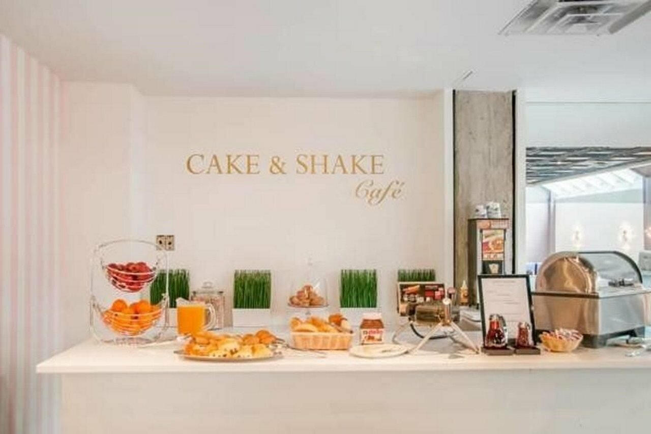 Фото Lelux Hotel