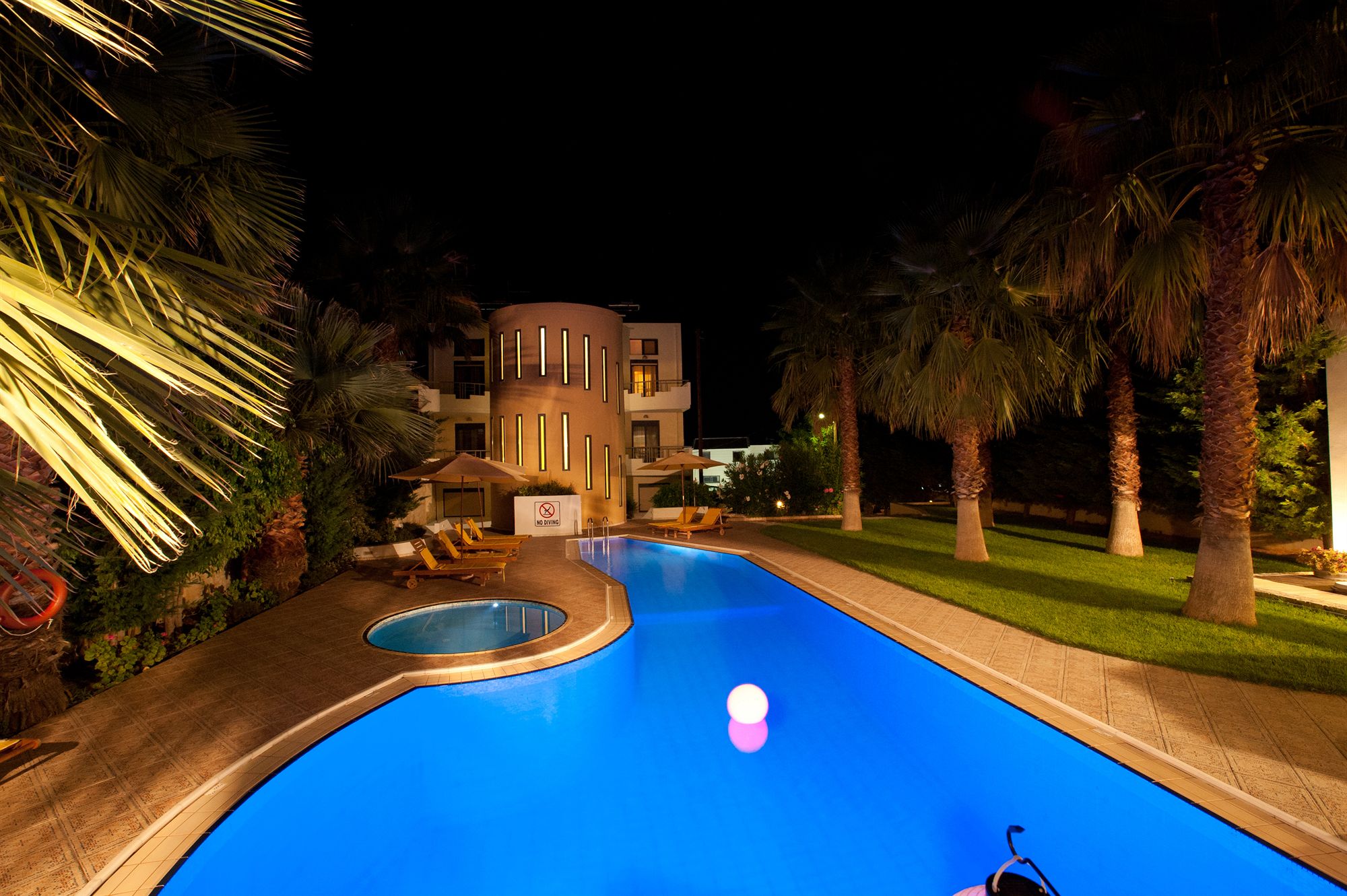 Фото Elizabeth Suites