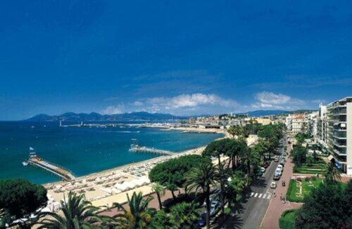 Гостиница Novotel Suites Cannes Centre в Каннах