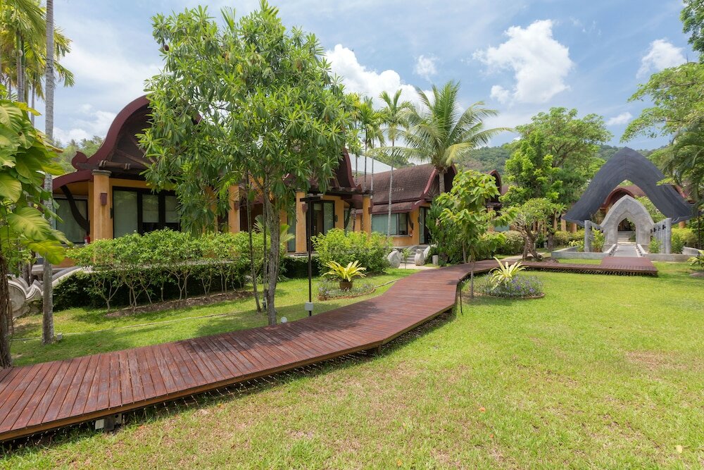 Фото The Village Resort & SPA