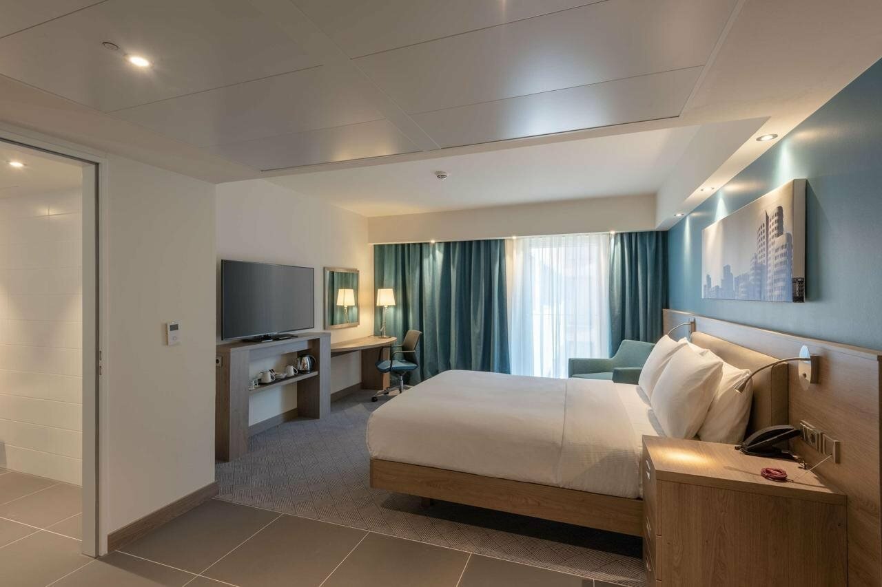 Фото Hampton by Hilton Düsseldorf City Centre