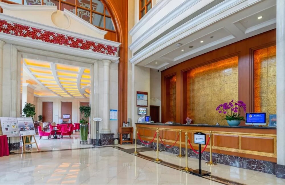 Фото Grand Skylight Garden Hotel Shenzhen