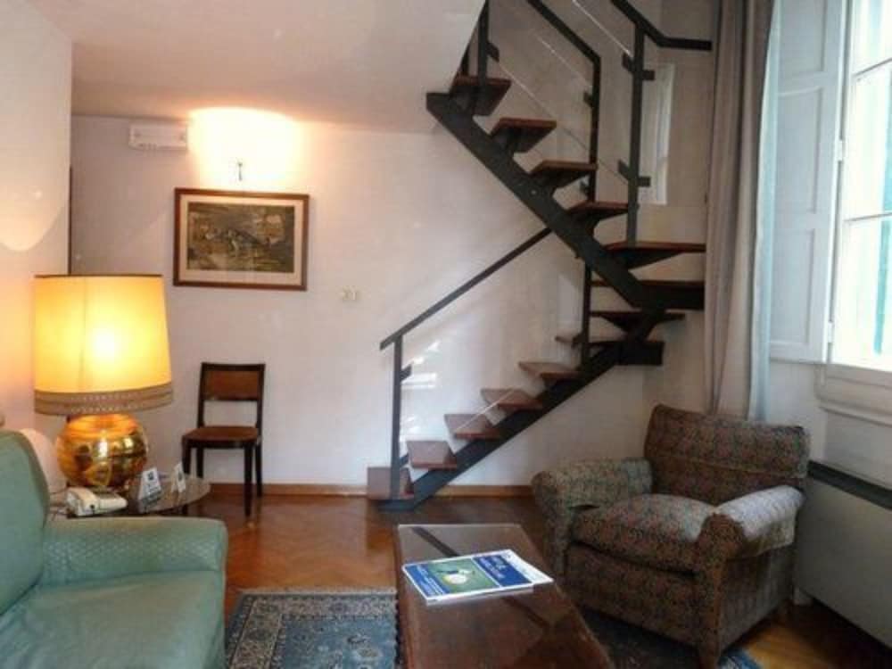 Фото Classic Hotel