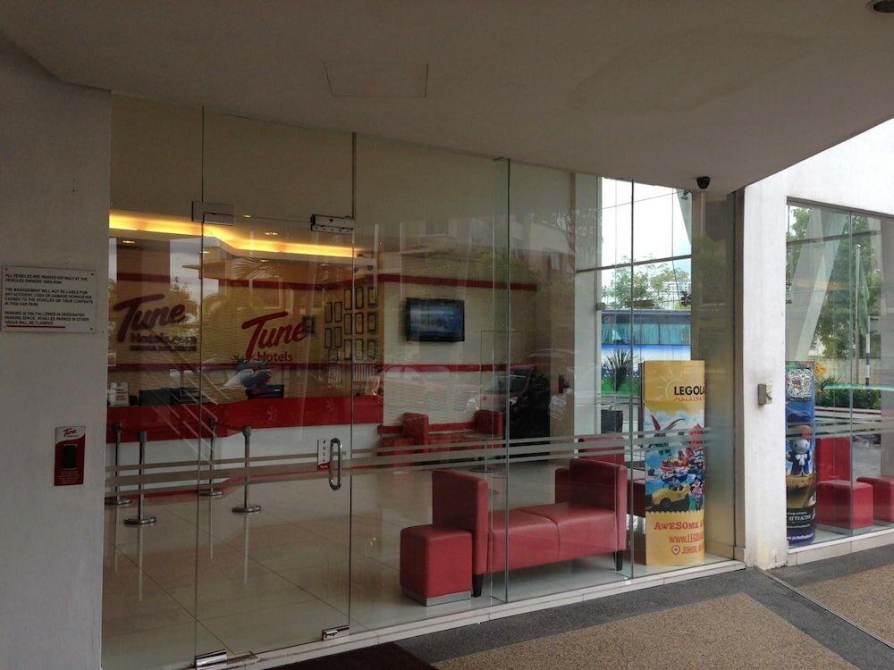 Фото Tune Hotel - Danga Bay, Johor