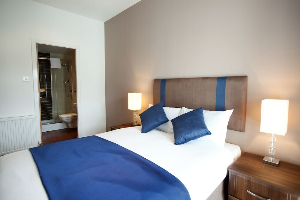 Фото The Spires Serviced Apartments Glasgow