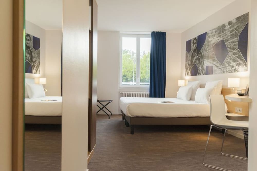 Фото Brit Hotel Mâcon Centre Gare