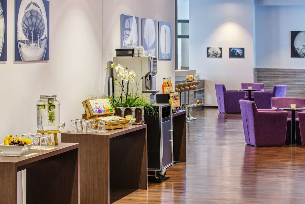 Фото IntercityHotel Hannover