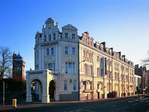 Гостиница The Angel Hotel