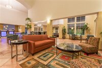 Фото Holiday Inn Express Hotel & Suites Manteca, an Ihg Hotel