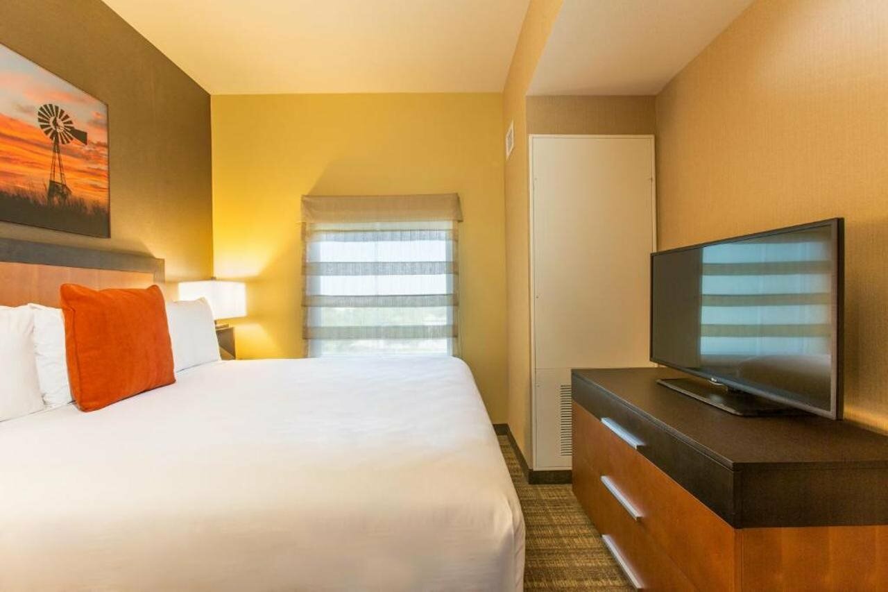 Фото Cambria Hotel Plano Frisco