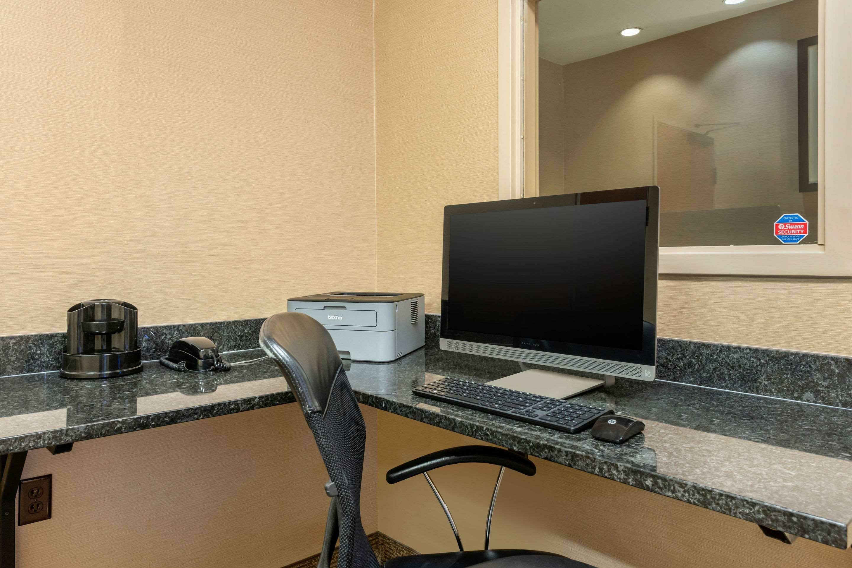 Фото Comfort Inn Dfw Airport North