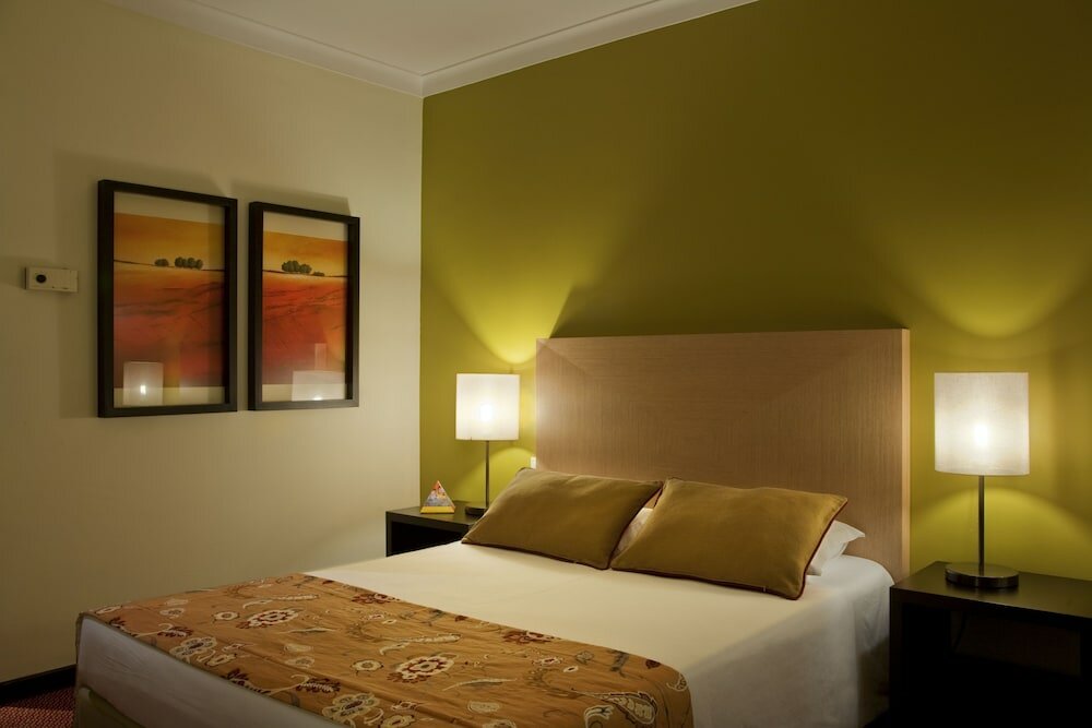 Фото Evora Hotel