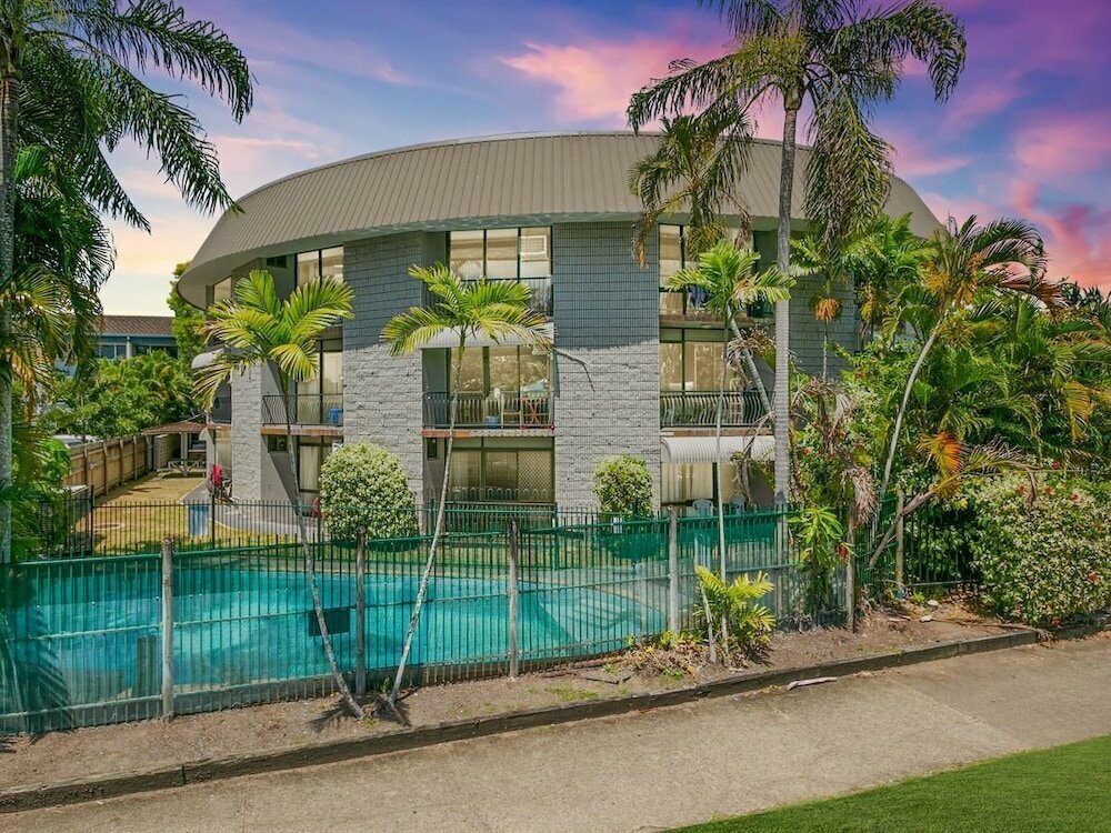 Short-term housing rental Modern Apartment Close to City Centre 21, Cairns, photo
