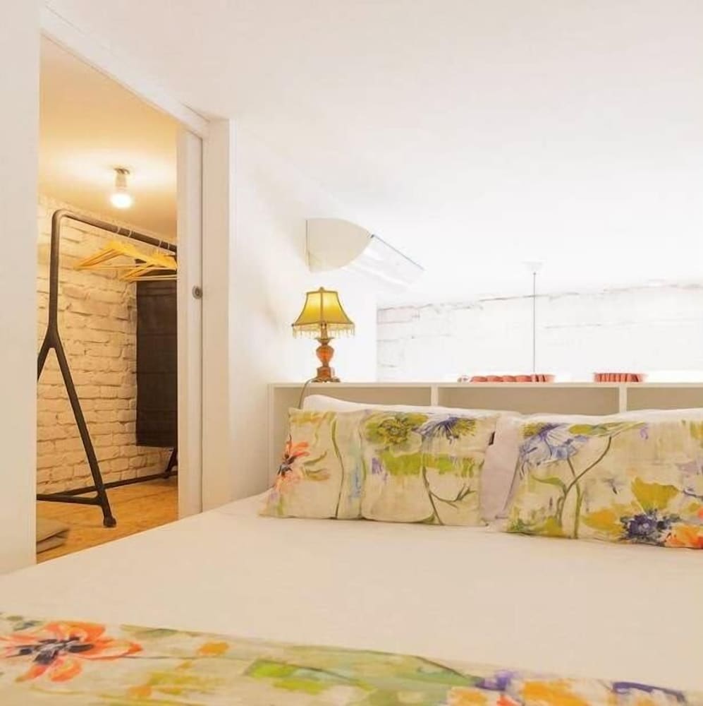 Фото Bemyguest - Loft Guest House Jardim das Mães Charming
