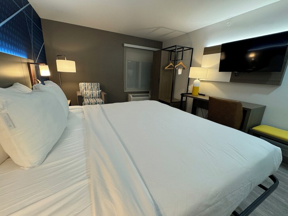 Фото Ramada by Wyndham Salt Lake City