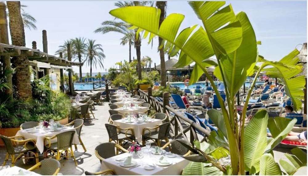 Фото Waterfront Hotel Sunset Beach Apartment