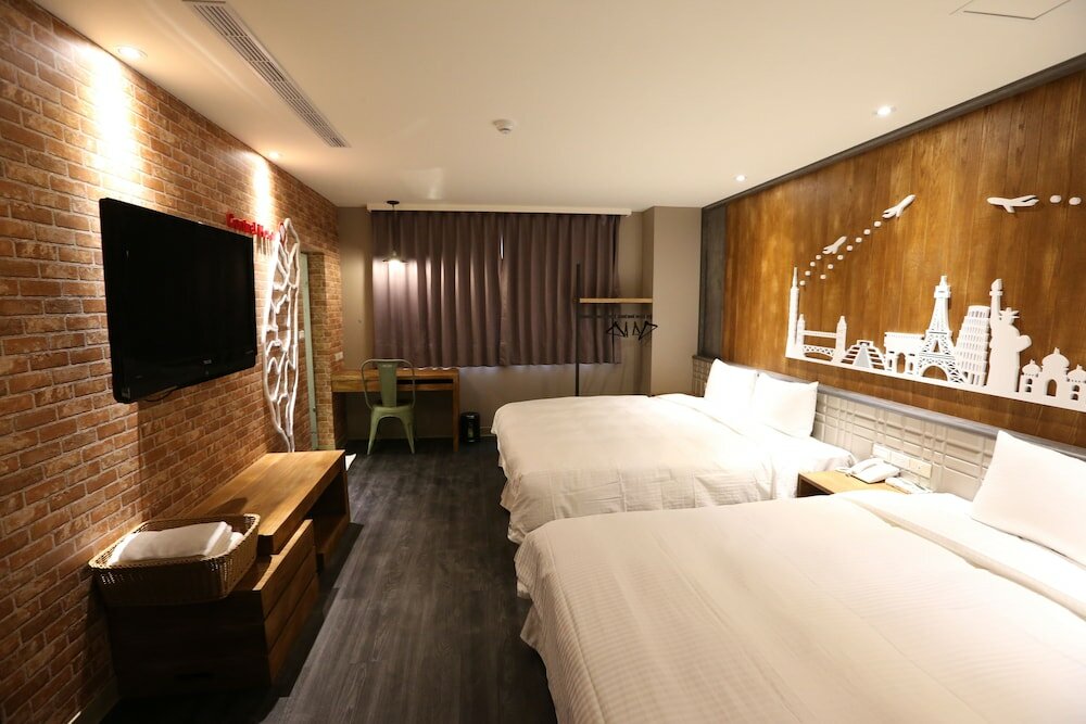 Фото отеля 2