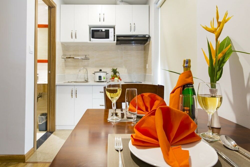 Фото Maple Leaf Hotel & Apartment