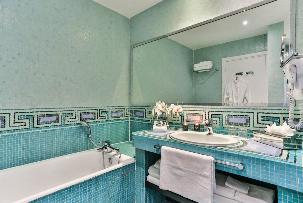 Фото Fraser Suites Le Claridge