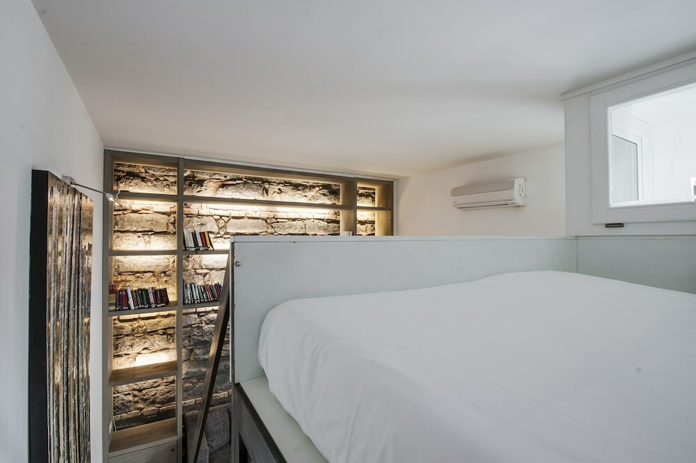 Фото Ferrini Home Piazza Trento