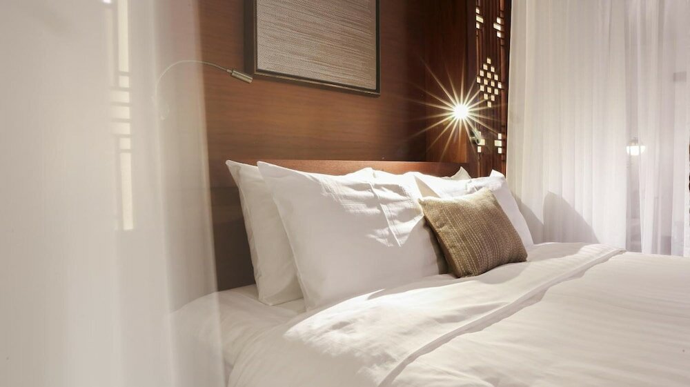 Фото Amanjaya Pancam Suites Hotel