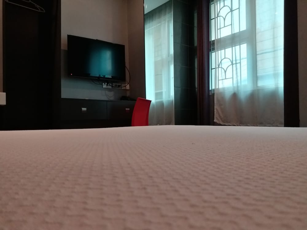 Фото Leez Inn Malate