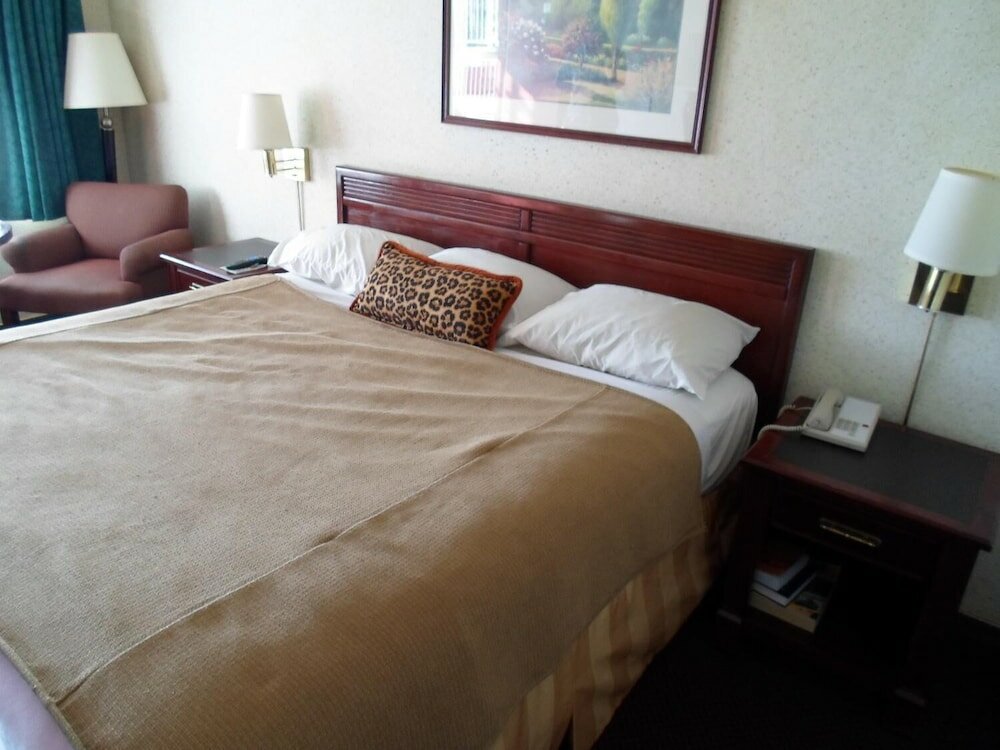 Фото Heritage Inn