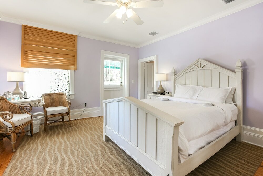 Фото Weatherstation Inn