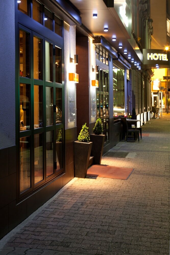 Фото Maingau Hotel