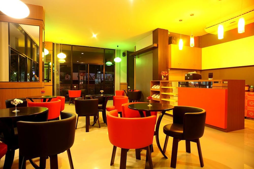 Фото The Corner Hotel - Adults Only