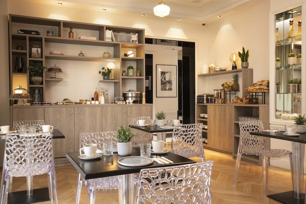 Фото First Hotel Paris Tour Eiffel