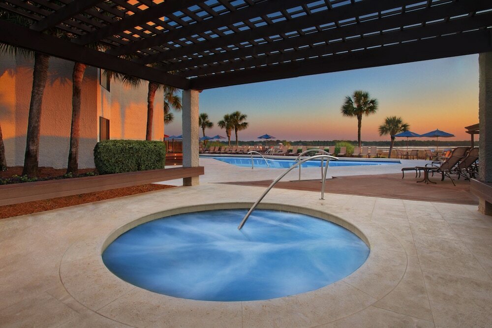 Фото Marriott's Harbour Point and Sunset Pointe at Shelter Cove