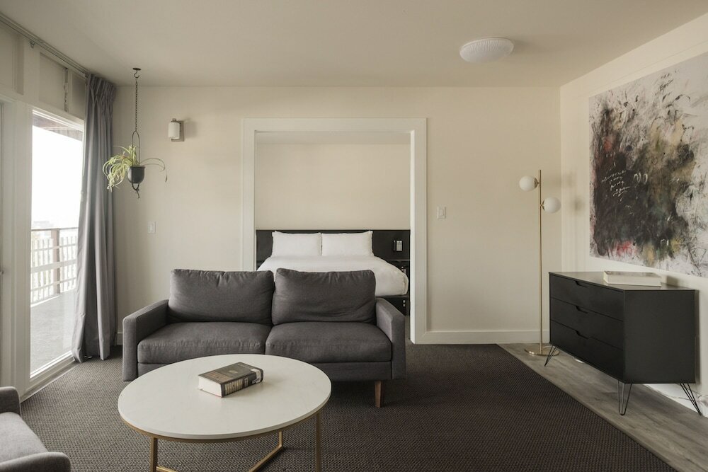 Фото Hollywood Hills Hotel