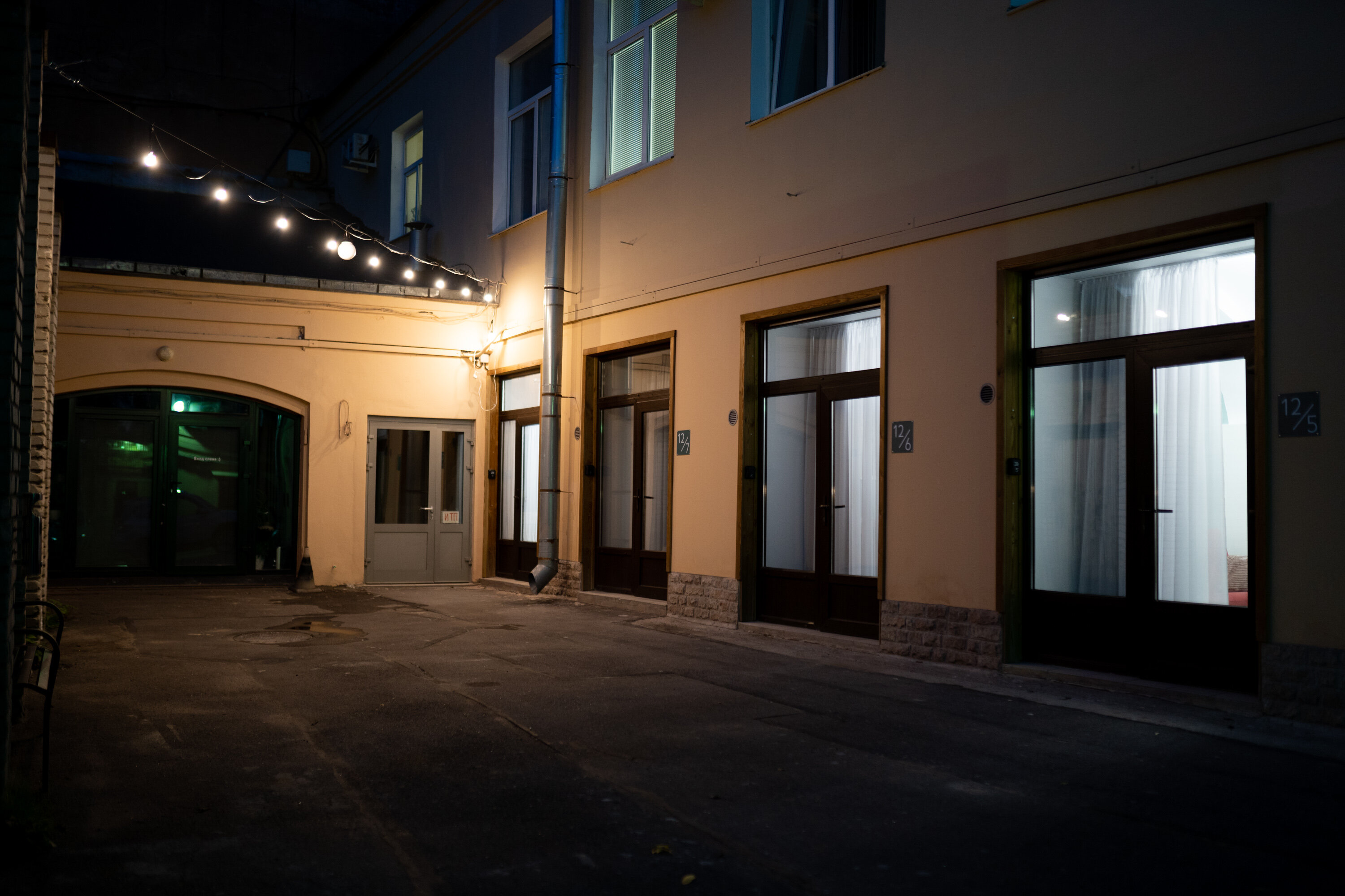 Фото Двенадцать