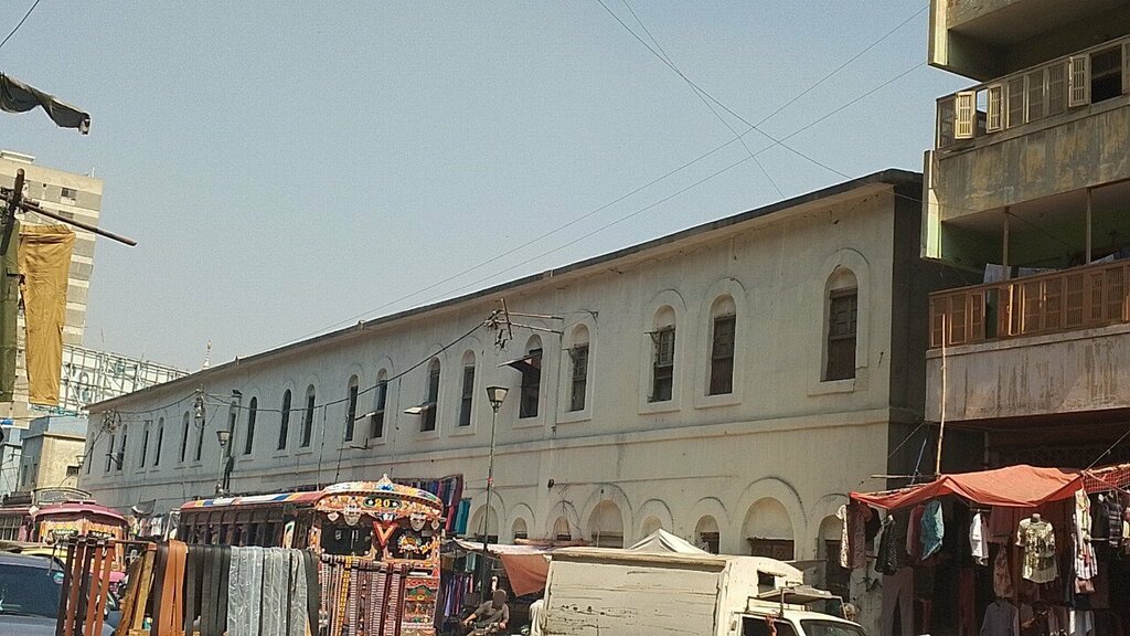 Shopping mall Umer Saleh Mohammad Dossal Building, Karachi, photo