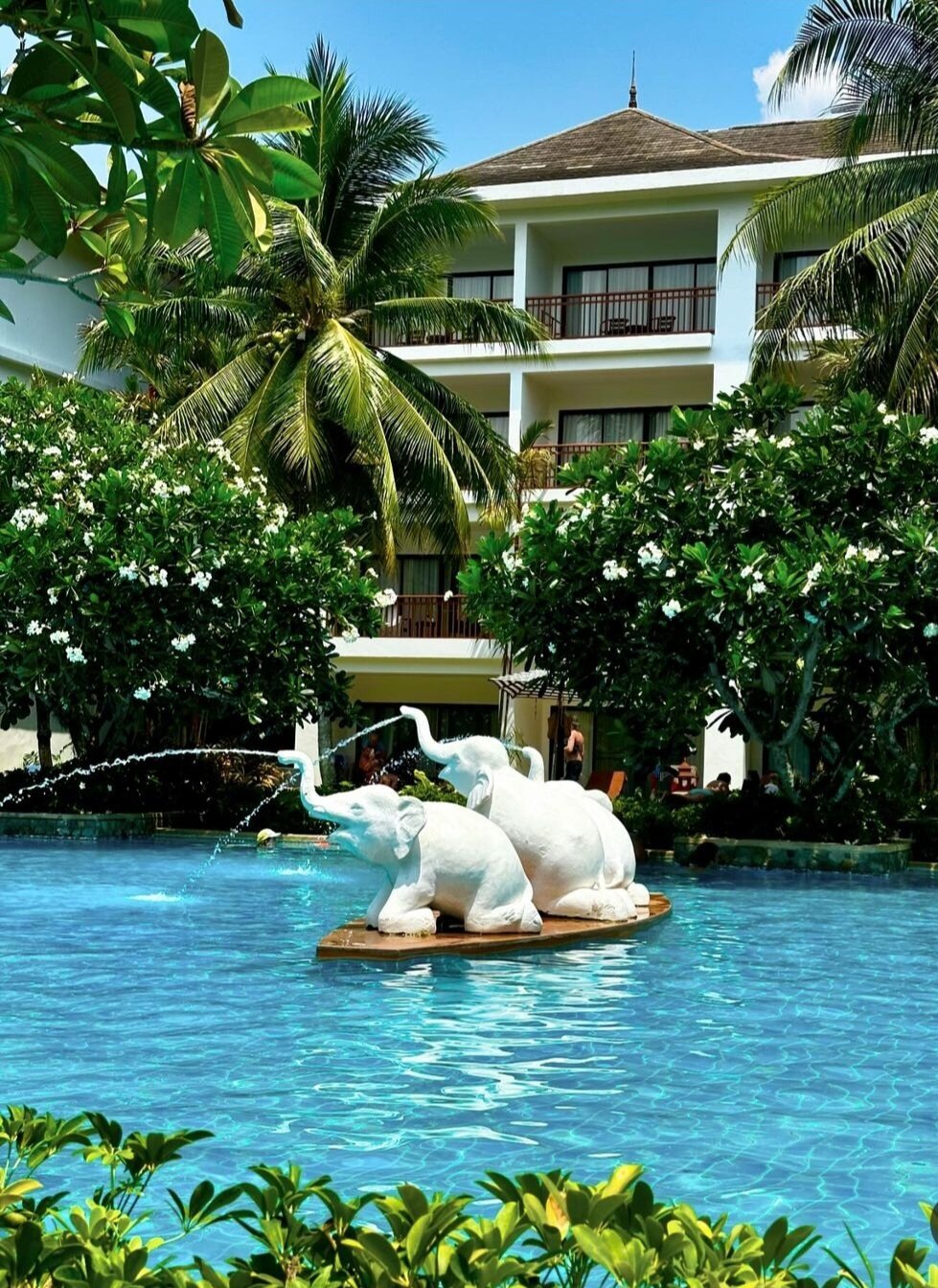 Фото Naithonburi Beach Resort