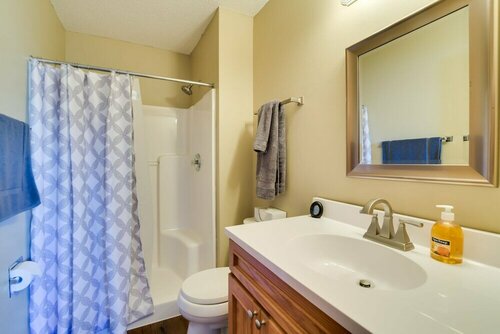 Гостиница Pet-friendly Fargo Home: 5 Mi to Downtown в Фарго