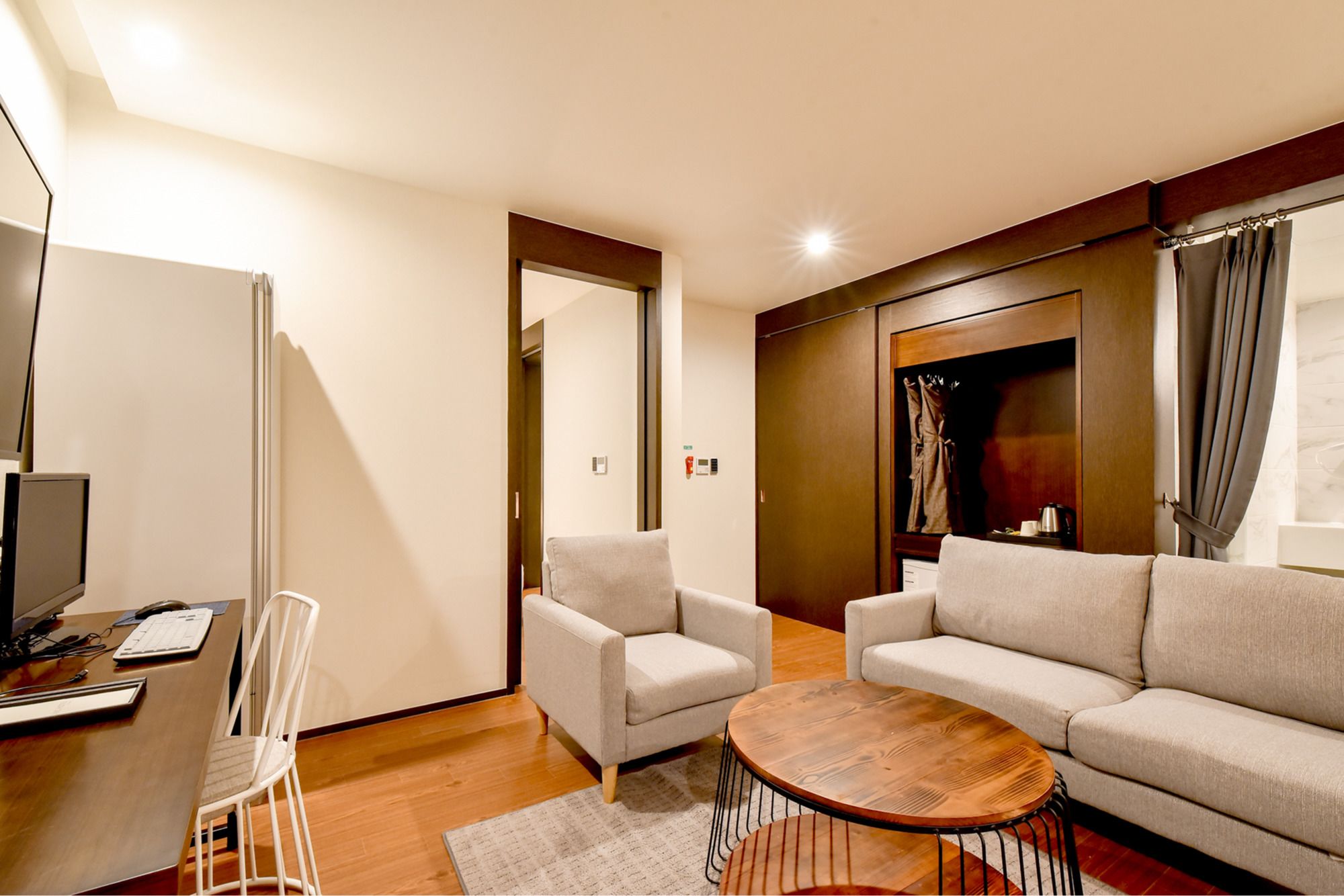 Фото Blanc Business Hotel