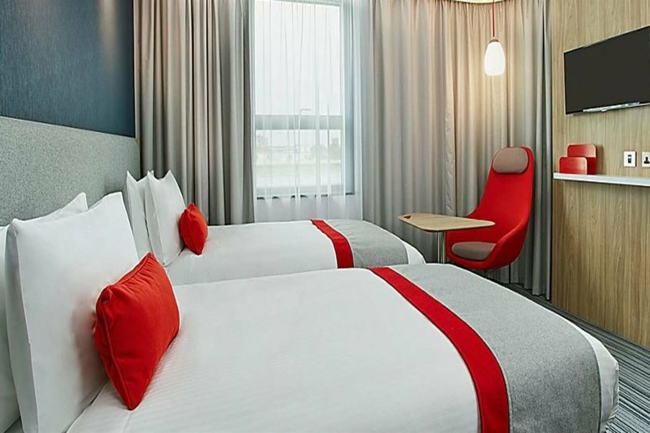 Фото Holiday Inn Express Amsterdam - North Riverside