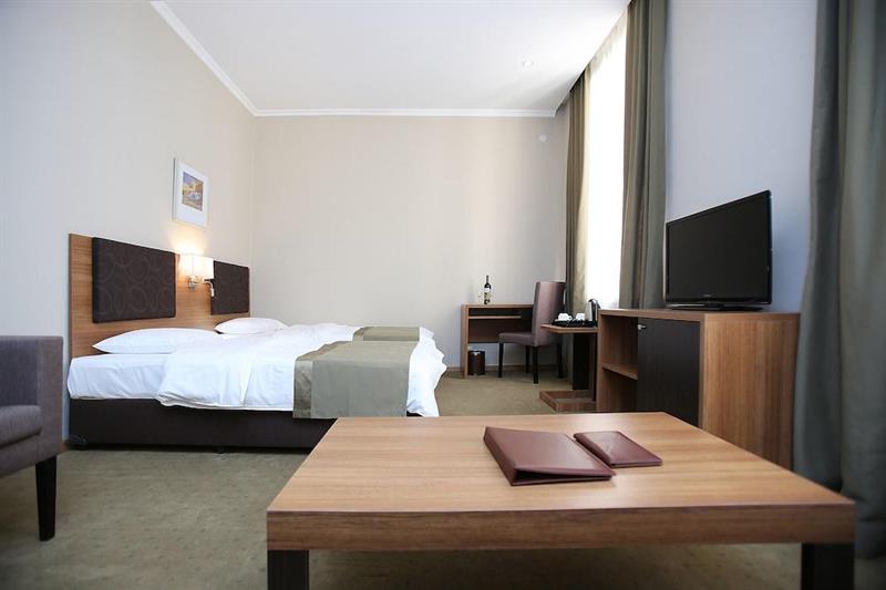 Фото Tskaltubo Plaza Hotel