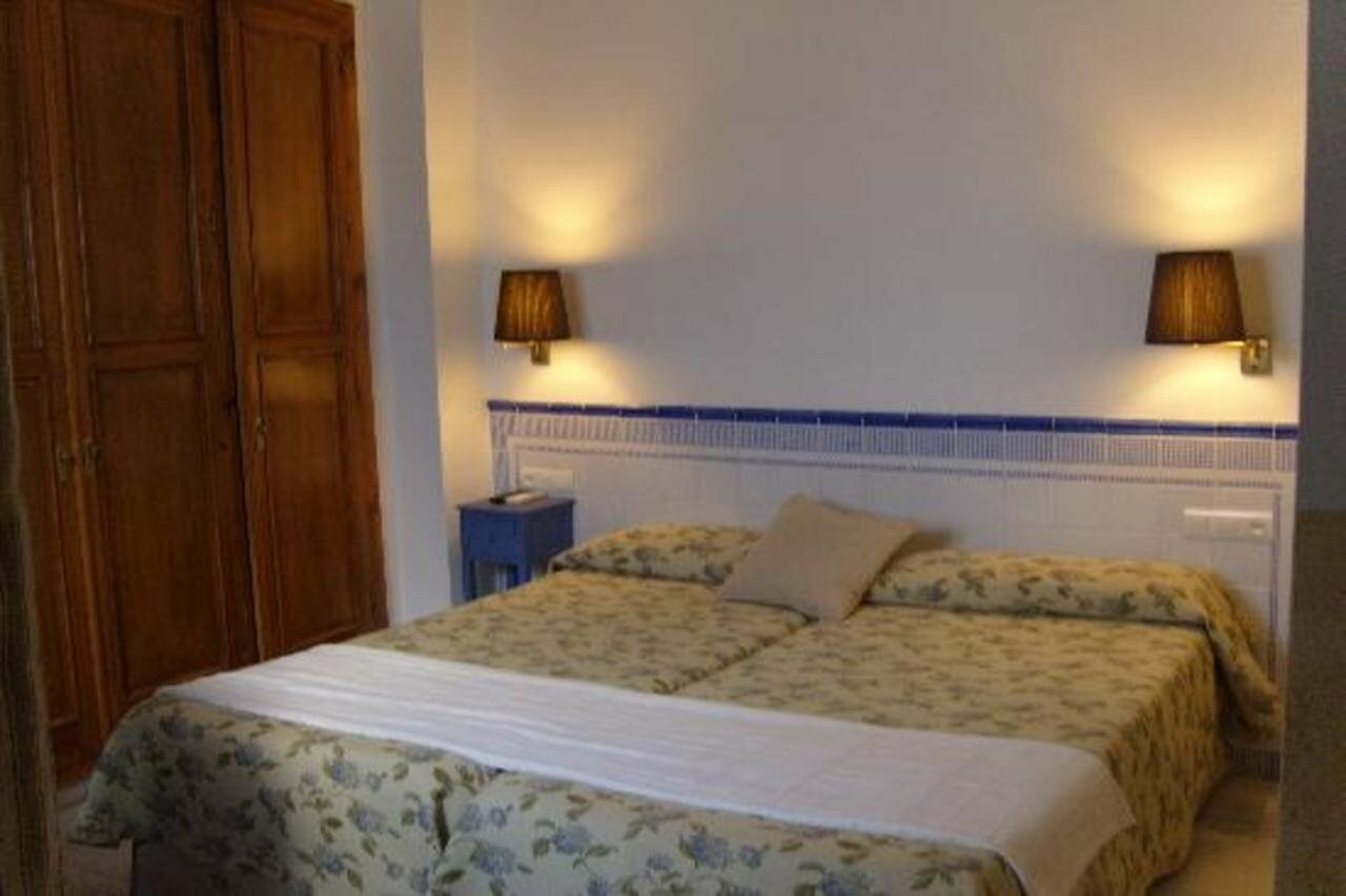 Фото Hostal Boutique Plaza Cantarero