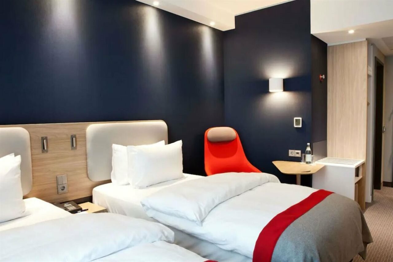 Фото Holiday Inn Express Frankfurt Airport-Raunheim, an Ihg Hotel